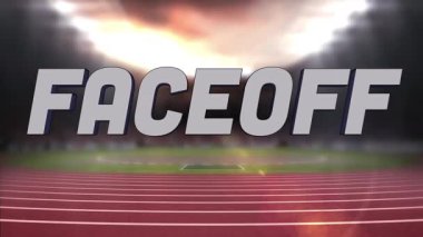 3D FACEOFF metnin parlayan projektörlerin altında stadyum pistinde kayarak açılış sahnesi. Stadyum, atletizm, spor, yarışma, arena, açık hava, aydınlatma