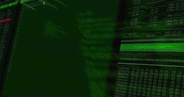 Kod ayrıştırma, şifreleme panelini ortaya çıkarma, etiketi parlatma, renklendirme kutusunda kaybolma. Siber güvenlik, veri koruması, kriptografi, dijital, teknoloji, yenilik, arayüz