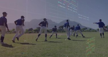 Koçlar koni çevikliği tatbikatına başlıyor beyzbol sahasında animasyon istatistikleriyle. Sporcular, takım çalışması, eğitim, performans, fitness, analiz, açık hava