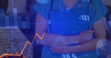 Steteskoplu ve tabletli hemşire, kameralı zumlayan sağlık çizelgeleri yükselen izleme eğilimleri. Sağlık, teknoloji, analitik, tıbbi, profesyonel, veri, yenilik