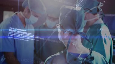 Kadın cerrah ensizyonu başlatıyor, ameliyat ekibini ortaya çıkarıyor, veri akışını değiştiriyor. Tıbbi, takım çalışması, yüksek teknoloji, yenilik, sağlık, hassasiyet, işbirliği