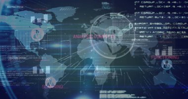 Sanal kontrol odasında dijital dünya haritası gösteriliyor, tarama halkaları ve çizelgeleri canlandırılıyor. Gelecek, teknoloji, veri görselleştirme, arayüz, holografik, dijital, analitik