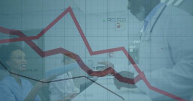 Önlüklü hemşirenin koğuştaki beyaz önlüklü doktora ödeme kartı vermesi. Tıbbi, takım çalışması, sağlık hizmetleri, teşhis, hastane, profesyonellik, mali