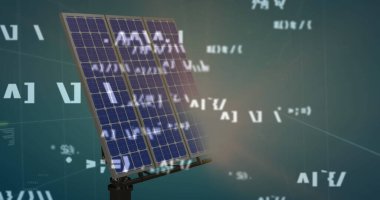 Stüdyoda üç sütunluk güneş dizisi gösteriyor. Direğe doğru eğiliyor. Veri görselleştirmesi yansıtıyor. Yenilenebilir, teknoloji, yenilik, gelecekçilik, dijital, enerji, bilim