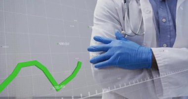 Tıbbi analiz için saydam şebeke verileri ile dalgalanan doktor gözlem tablosu yüklenirken. Tıbbi, analitik, dijital, teknoloji, profesyonel, görselleştirme, sağlık