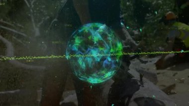 Küre 'nin opaklığı azaltması ağaççıların ormancılıkta düşen gövdeyi kesmesiyle senkronize oluyor. Teknoloji, ormancılık, yenilik, güvenlik, inşaat, takım çalışması, çevre