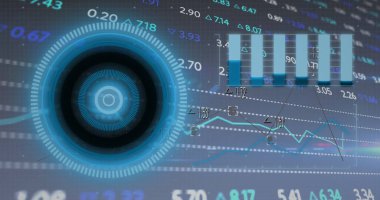 Çubuk grafiği, grafikleri, sayısal etiketleri, delta işaretleyicileri ve kopyalama uzayı ile ızgarada dönen mavi HUD göstergesi. Kontrol paneli, analitik, teknoloji, yenilik, görselleştirme, veri, gelecekçilik