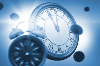 Beyaz arka plan karşı alarm ve duvar saatlerinin dijital görüntü