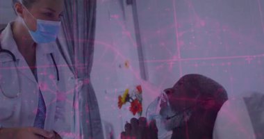 Doktor odaya giriyor ve hastaya steteskop ve oksijen maskesiyle sağlık muayenesinde güven veriyor. Tıbbi, bakım, şefkat, klinik, iyileştirme, profesyonel, konfor