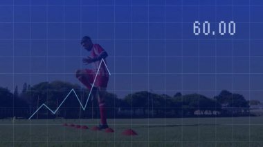 Zamanlayıcı futbol tatbikatını başlatıyor, oyuncu sonra takım arkadaşı külahları, grafik izleme hızı. Sporcular, takım çalışması, performans, fitness, açık hava, spor, eğitim