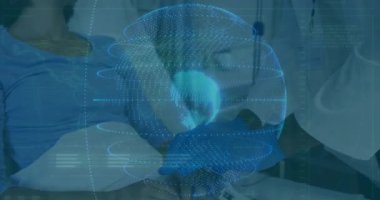 Dönen holografik küre hastaneyi gösteriyor, doktor serumu ayarlıyor ve doğru akışı sağlıyor. Tıbbi, sağlık, yenilik, teknoloji, profesyonellik, hasta bakımı, dijital alarm