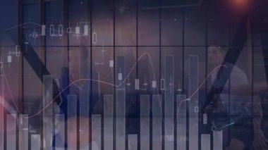 Meslektaşlar, basketbol oyuncularının top sürmelerini, atış yapmalarını gösteren finans tablolarını gösterip fırlatıyorlar. Şirket, takım çalışması, yenilik, modern, atletik, üretkenlik, kentsel