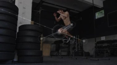 Kondisyon değiştiren adam, grafik izleme istatistikleri olarak Pyo Box Stadyumu 'na atlıyor. Kuvvet, fitness, eğitim, hareket, performans, biyomekanik, dijital