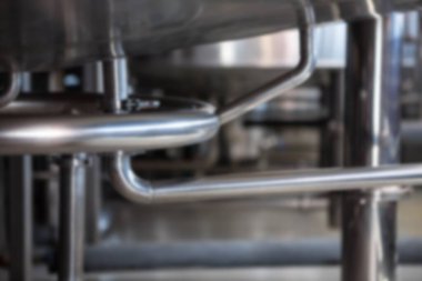 İçki imalathanesindeki boruların kapatılması