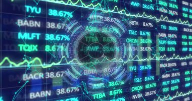 Ticari gösterge panelinde parlayan dairesel holografik HUD gösteriliyor, kalp sembolleri ve grafikler gösteriliyor. Gelecek, teknoloji, veri, arayüz, dijital, analiz, holografik