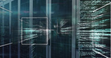 Sunucu dolapları veri merkezinde yüzen kablo kare ile üstüste gelen yayın kodlarını gösteriyor. Teknoloji, siber güvenlik, dijital, geleceksel, yenilik, veri analizleri, ağ