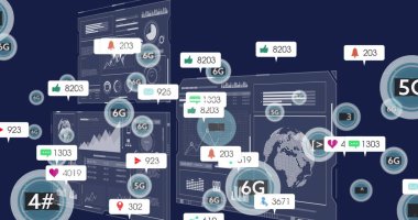Haritaları ve dünya haritasını koyu mavi üzerinde gösteren UI panelleri gösteriliyor, 5G veya 6G rozetleri ve uyarıları var. Teknoloji, yenilik, bağlantı, veri, dijital, ağ, fütüristik
