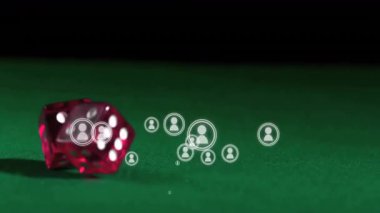 Kullanıcı simgelerinin kırmızı zarda görünmesi, ağ akışını gösteren simgelerin yayılmasına neden oluyor. Kumar, oyun, dijital, etkileşimler, dinamik, yenilik, strateji