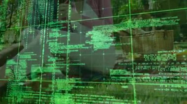 Birkaç kadeh tokuşturup tablete yaslanırken kod ızgarası dijital pikniği gözler önüne seriyor. Romantik, açık hava, teknoloji, dinginlik, rahatlık, gündelik doğa.