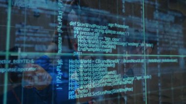 Teknoloji arayüzü kodlanıyor, tırmanma halatını takip ediyor spor salonu duvarına tırmanıyor. Teknoloji, siber güvenlik, programlama, dijital arayüz, simülasyon, yenilik