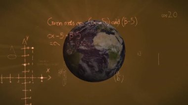 Tebeşir Dünya 'nın etrafında dönen matematiksel formülleri resmederken dünya küçülüyor ve büyüyor. Coğrafya, eğitim, minimalist, bilimsel, analitik, akademik, resimsel