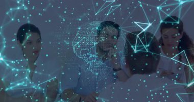 İş toplantısı, tablete yazı yazan ve ağ veri akışını analiz eden ekip olarak dünya etrafında dönmeye başladı. Teknoloji, yenilik, işbirliği, veri, analitik, fütüristik, takım çalışması