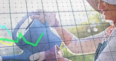 Olgun üreticilerin sulandırma eğilimi, bitkilerin büyümesini izleyen animasyonlu grafikleri izlerken akış gönderebilir. Bahçıvanlık, sürdürülebilirlik, veri görselleştirme, bahçecilik, açık hava, büyüme, çevre dostu