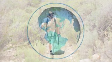 Dönen küre, insan yürüyüş yolu olarak ufku tarayan ve şapkayı ayarlayan direklerle yola koyuluyor. Macera, keşif, vahşi doğa, yolculuk, dayanıklılık, keşif, açık hava