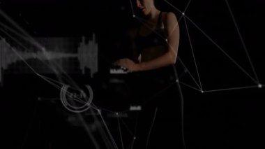 Atletizm manipülasyon aleti ve hareketli fitness ölçümleriyle ağırlık kaldırma gücü. Gelecek, teknoloji, güç, biyomekanik, atletizm, yenilik, dijital