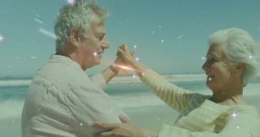 Kıdemli adam hayat tarzını yansıtan dalgalar göstererek kadını dans etmeye zorluyor. Romantizm, şefkat, rahatlık, sükunet, zarafet, canlılık, açık hava