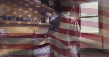 Mutfakta kahve fincanı ve işletim makinesine uzanan bir kadın. Animasyon yiyecekler, pasta ikonları. Evcil, rahat, köylü, yaşam tarzı, sıcaklık, samimiyet, sabah