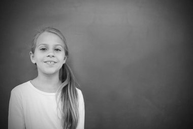 Tahta resimli okul çocuğu