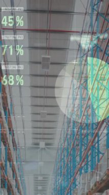 Depodaki finansal veri işleme animasyonu. küresel iş, veri işleme, dijital arayüz, teknoloji ve gönderme konsepti dijital olarak oluşturuldu.