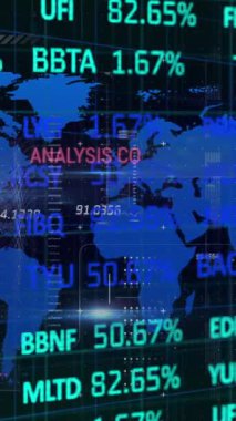 Borsa veri işleme animasyonunun dünya haritası üzerinden kara arka planla karşılaştırılması. Bilgisayar arayüzü ve iş teknolojisi kavramı