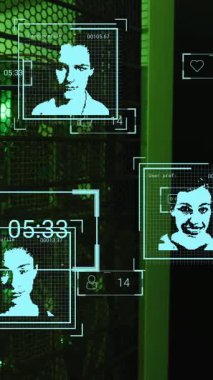 Bilgisayar sunucu odasında profil simgelerinin değiştirilmesi. Küresel ağ ve iş veri depolama teknolojisi kavramı