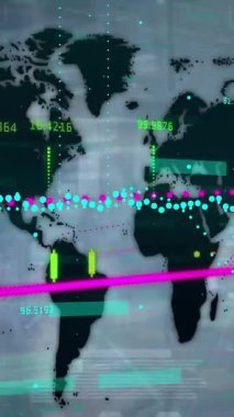 Haritanın animasyonu, birden fazla grafik ve caddede yürüyen insanların süratle değişen numaraları. Dijital bileşik, çoklu pozlama, küresel, rapor, iş, büyüme ve teknoloji kavramı.