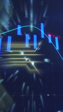 Devre kartı arka planında finansal veri işleme animasyonu. Küresel finans, iş, bağlantılar, hesaplama ve veri işleme kavramı dijital olarak oluşturulmuş video.