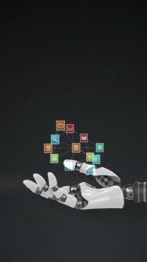 Koyu arkaplanda hareket eden ışık ile robot kolun üzerinde medya simgelerinin oluşturduğu bir ağ animasyonu. Elektrik mühendisliği teknolojisi, iletişim ve araştırma konsepti dijital olarak oluşturulmuş video.