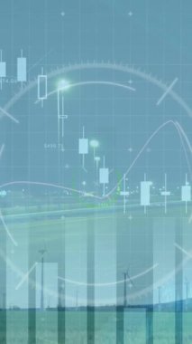 Şehir manzaralı rüzgar türbinlerine karşı hud işlemeli grafiklerin animasyonu. Dijital bileşik, çoklu pozlama, teknoloji, güç üretimi, sürdürülebilir enerji, kalkınma, finans, ekonomi.
