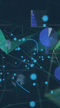 Tüm dünyada asma kilit ve veri işleme animasyonları. Küresel çevrimiçi güvenlik, bulut hesaplama, dijital arayüz ve veri işleme kavramı dijital olarak oluşturuldu.