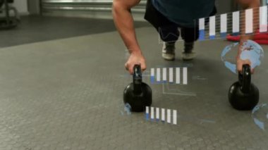 Spor salonunda kettlebell şınavı yapan erkek sporcu, grafikleri canlı fitness verileriyle dolduruyor. Fitness, strength, data görselleştirme, performans analizleri, endüstriyel, eğitim, atletizm