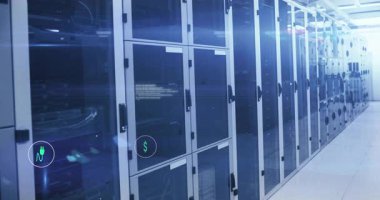 Sol kenarda yeşil buji simgesi beliriyor. Enerji maliyetini gösteren raflarda dönen simgeler başlatılıyor. Teknoloji, sürdürülebilirlik, yenilenebilirlik, verimlilik, dijital, altyapı, yenilik