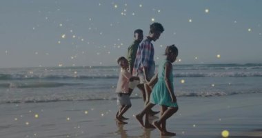 Canlandırılmış kıvılcımlar seyahat pazarlamasını geliştirirken aile sahnesine giriyor. Sahil, gezi, dinginlik, rahatlık, manzara, birliktelik, rahatlama.