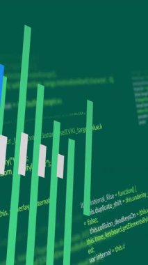 Yeşil arka planda finansal veri işleme animasyonu. Küresel iş, finans, dijital arayüz, hesaplama ve veri işleme kavramı dijital olarak oluşturulmuş video.