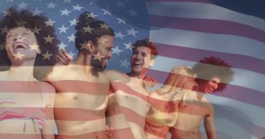 Turizm reklamıyla plajda kol kola giren arkadaşlar, bayrak altında sıraya giren yeni gelen biri gibi sallanıyorlar. Kumsal, dostluk, kutlama, birlik, açık hava, coşku, rahatlık