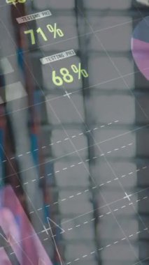 Depoda veri işleme animasyonu. Küresel iş ve dijital arayüz kavramı dijital olarak oluşturulmuş video.