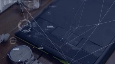 İzleme kulaklıkları aracılığıyla yayılan ve veri akışını görselleştiren tablet pist üzerindeki ağ örtüsü. Teknoloji, bağlantı, fütürizm, dijital, yenilik, çalışma alanı, soyutlama