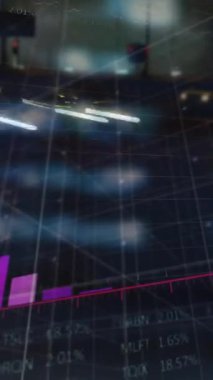 Gece boyunca veri işleme, diyagramlar ve borsa animasyonları. Küresel iş, teknoloji ve dijital arayüz kavramı, dijital olarak oluşturulmuş video.