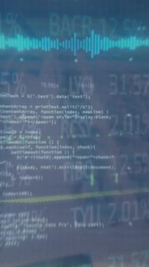 Şehir manzarası üzerinde veri işleme animasyonu. küresel iş ve dijital arayüz kavramı dijital olarak oluşturulmuş video.