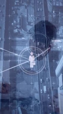 Bağlı simgelerin canlandırılması, yoldaki araçların hava görüntüsü, çeşitli iş arkadaşlarının fikirleri tartışması. Dijital bileşik, çoklu pozlama, ulaşım, iletişim, takım çalışması ve teknoloji kavramı.